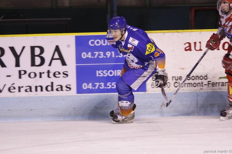Clermont-Ferrand 2 - 4 Cholet 