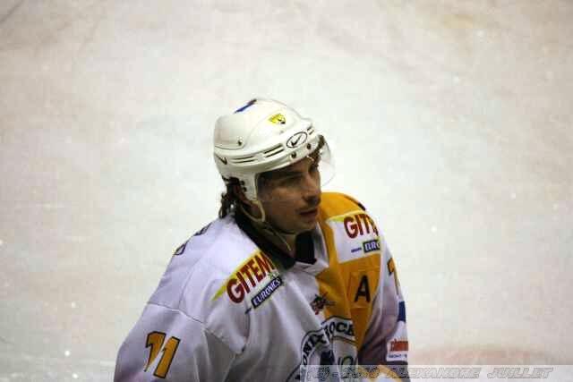 Chamonix  6 - 4 Dijon 