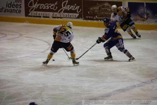 Chamonix  6 - 4 Dijon 