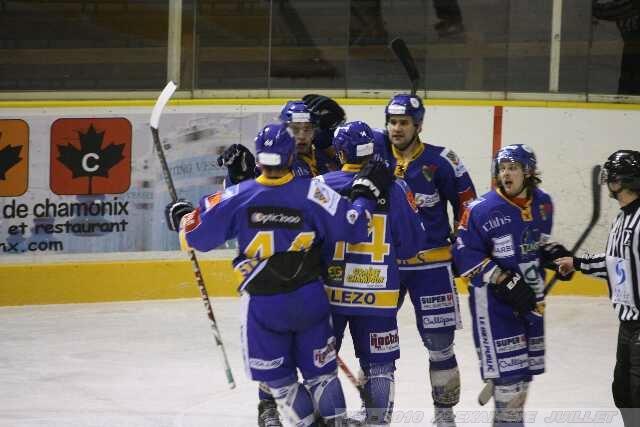 Chamonix  6 - 4 Dijon 