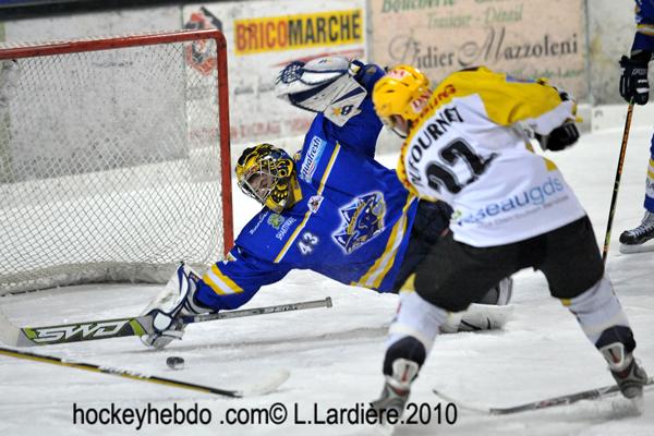 Villard-de-Lans 2 - 3 Strasbourg 