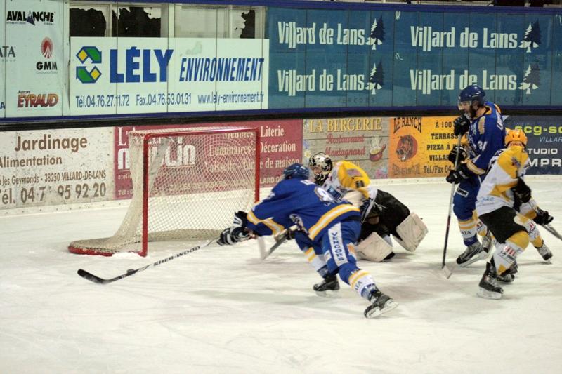 Villard-de-Lans 2 - 3 Strasbourg 