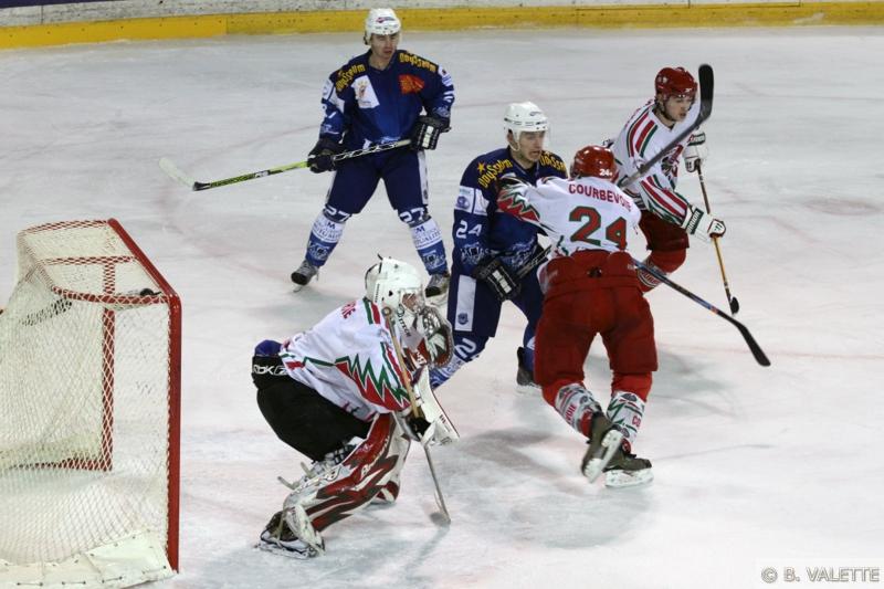 Montpellier  7 - 6 Courbevoie 