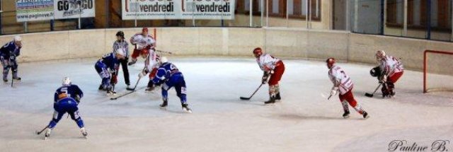 Photo hockey match Reims* - Courbevoie  le 13/03/2010