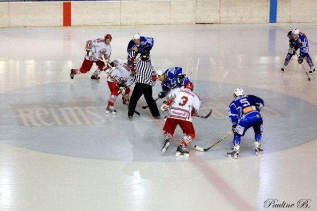 Photo hockey match Reims* - Courbevoie  le 13/03/2010