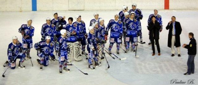 Photo hockey match Reims* - Courbevoie  le 13/03/2010