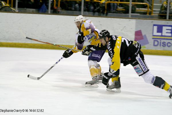 Rouen 8 - 4 Chamonix 
