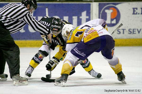 Rouen 8 - 4 Chamonix 
