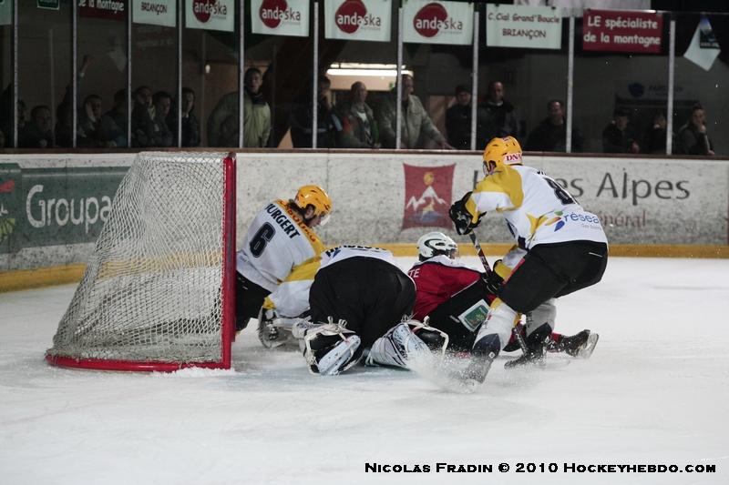 Briançon  5 - 3 Strasbourg 