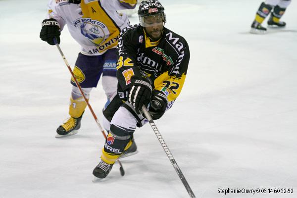 Rouen 6 - 2 Chamonix 