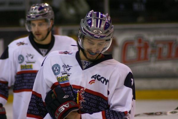 Amiens  5 - 3 Grenoble 