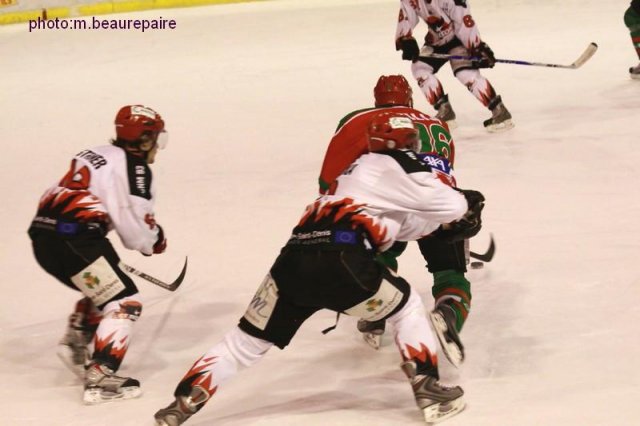 Photo hockey match Mont-Blanc - Neuilly/Marne le 19/03/2010