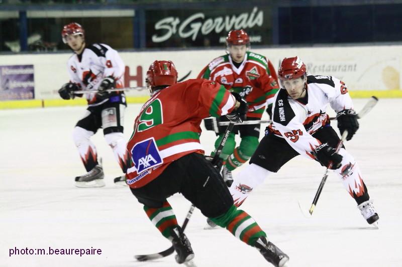 Mont-Blanc 4 - 2 Neuilly/Marne