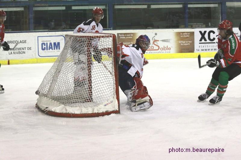 Mont-Blanc 4 - 2 Neuilly/Marne