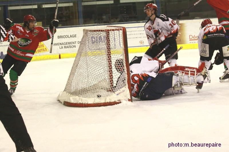 Mont-Blanc 4 - 2 Neuilly/Marne