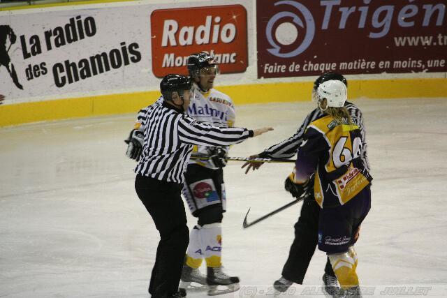 Chamonix  3 - 6 Rouen