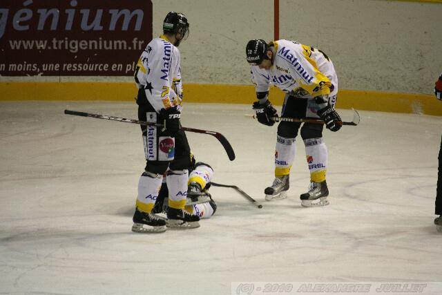 Chamonix  3 - 6 Rouen