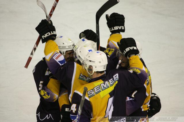 Chamonix  3 - 6 Rouen