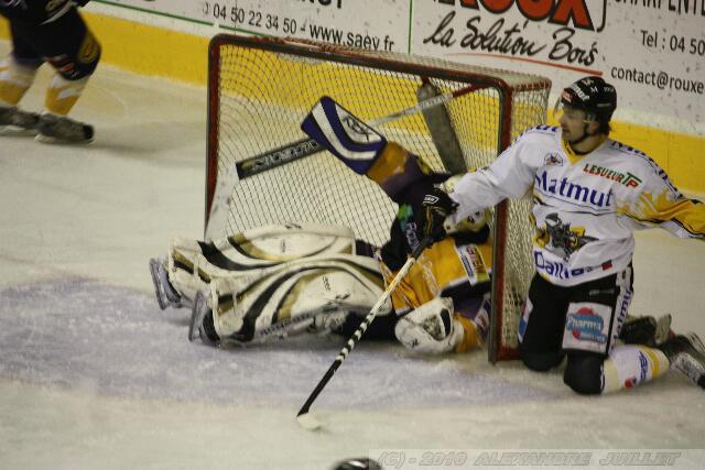 Chamonix  3 - 6 Rouen