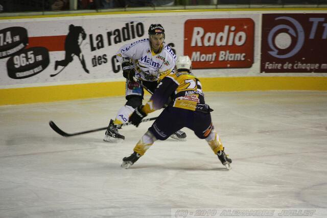 Chamonix  3 - 6 Rouen