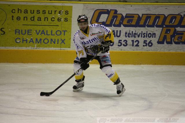 Chamonix  3 - 6 Rouen