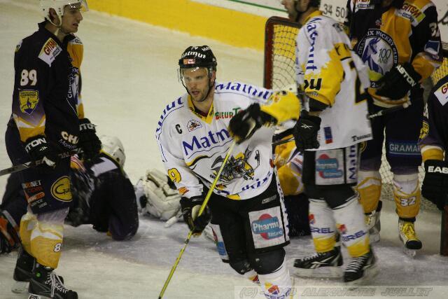 Chamonix  3 - 6 Rouen