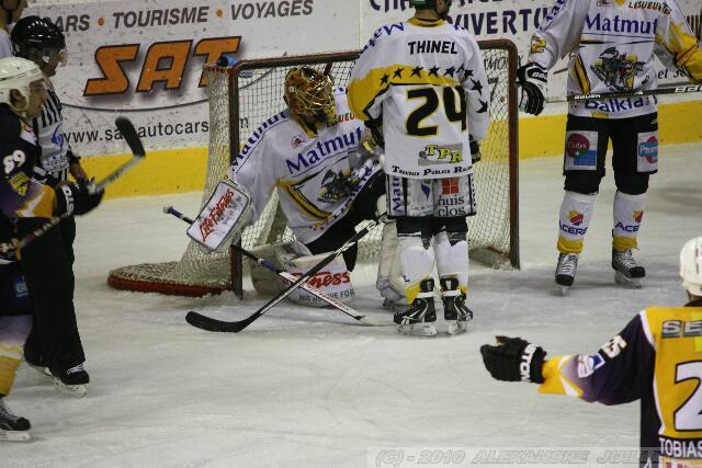 Chamonix  3 - 6 Rouen