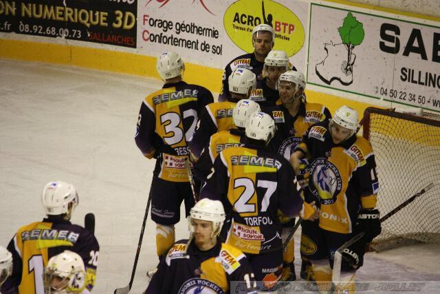 Chamonix  3 - 6 Rouen