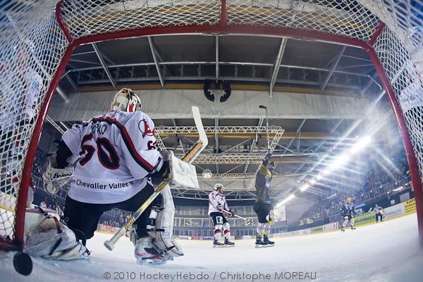 Strasbourg  3 - 2 Briançon 