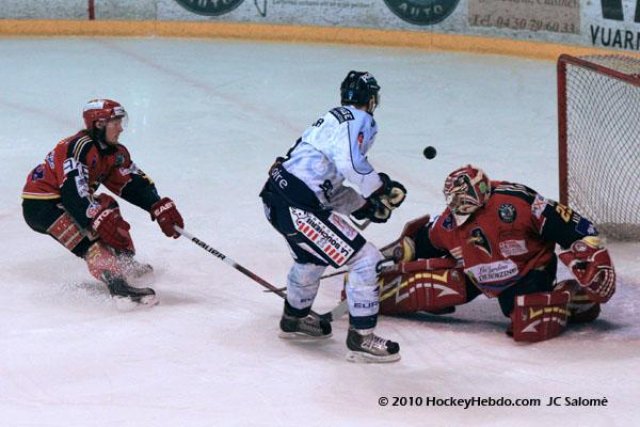 Photo hockey match Morzine-Avoriaz - Angers  le 19/03/2010