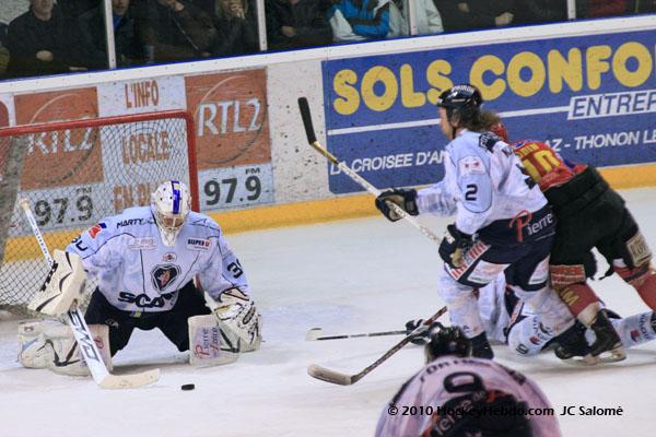 Morzine-Avoriaz 0 - 4 Angers 