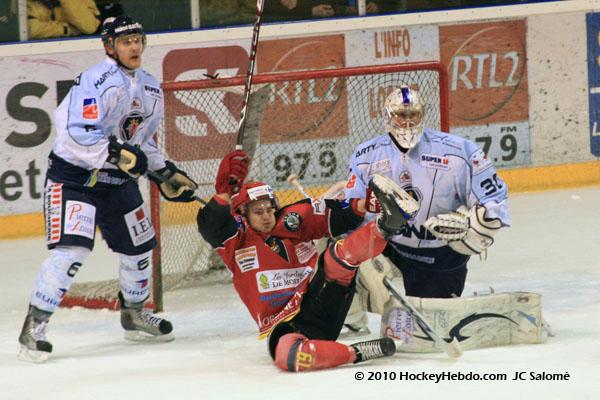 Morzine-Avoriaz 0 - 4 Angers 