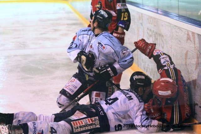 Photo hockey match Morzine-Avoriaz - Angers  le 19/03/2010