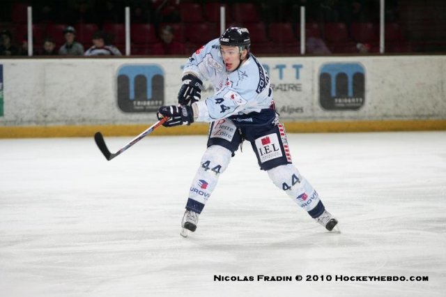 Photo hockey match Briançon  - Angers  le 27/03/2010