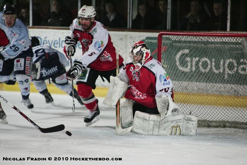 Briançon  2 - 4 Angers 