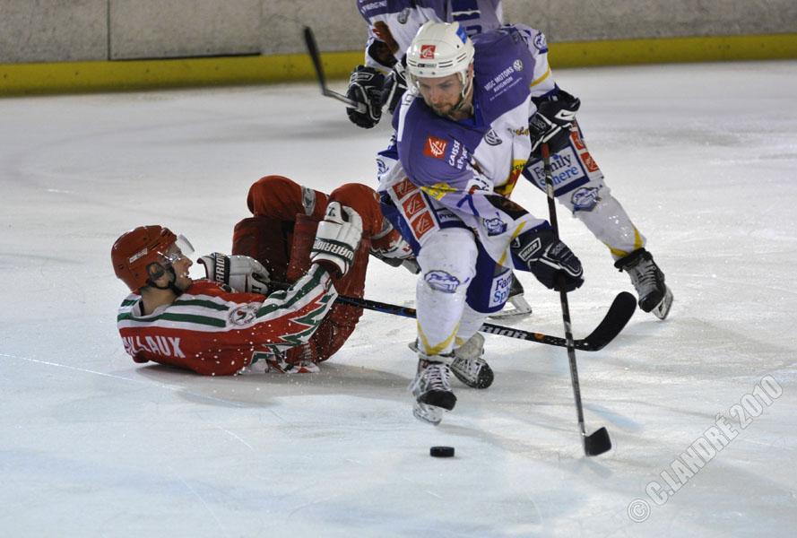 Courbevoie  3 - 1 Avignon
