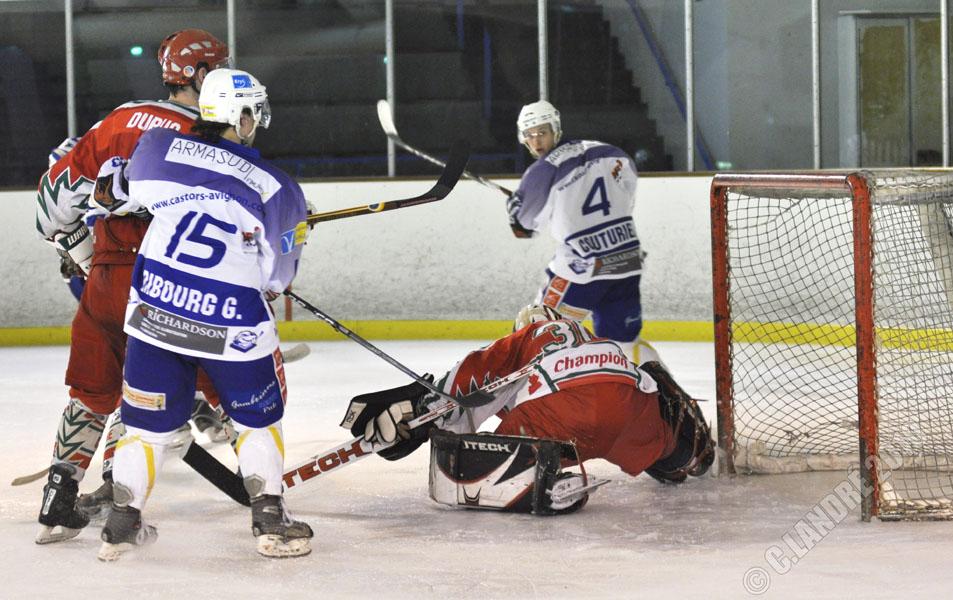 Courbevoie  3 - 1 Avignon