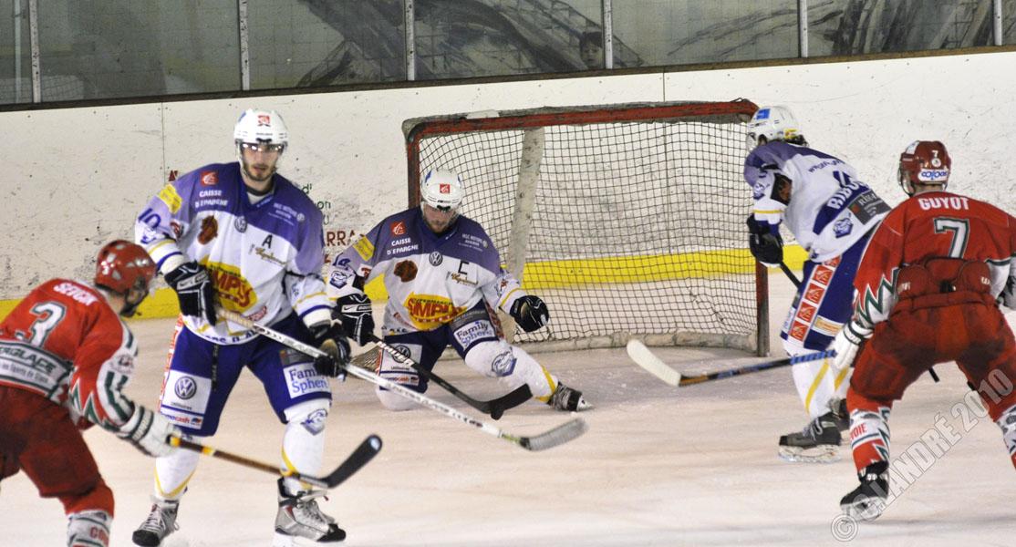 Courbevoie  3 - 1 Avignon