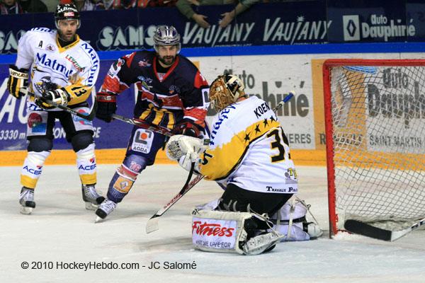 Grenoble  2 - 3 Rouen