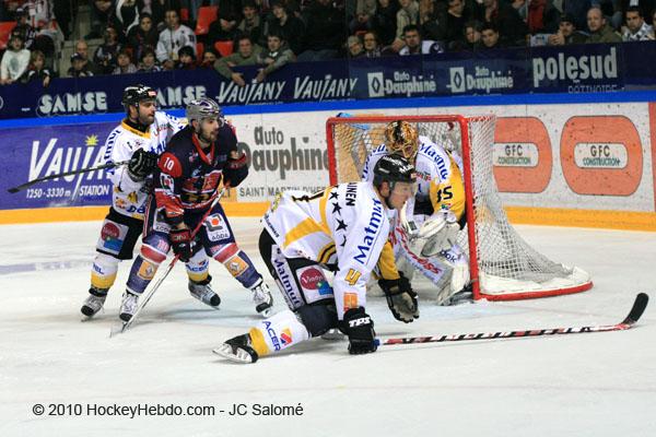 Grenoble  2 - 3 Rouen