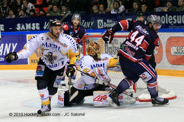 Grenoble  2 - 3 Rouen