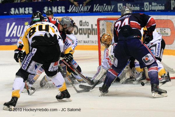 Grenoble  2 - 3 Rouen