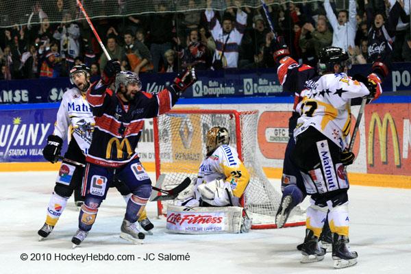 Grenoble  2 - 3 Rouen