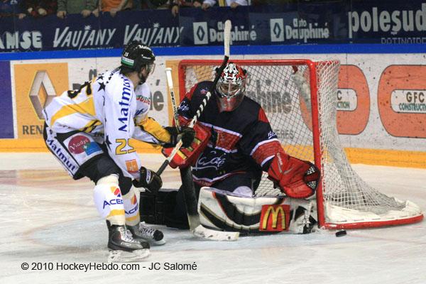Grenoble  2 - 3 Rouen