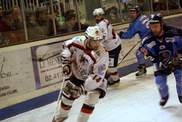 Photo hockey match Angers  - Briançon  le 31/03/2010