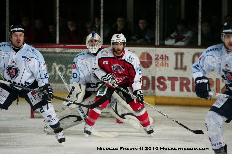 Briançon  2 - 4 Angers 