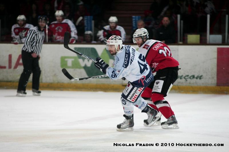 Briançon  2 - 4 Angers 