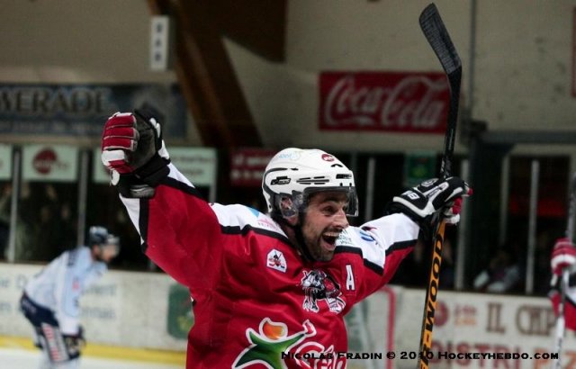Photo hockey match Briançon  - Angers  le 03/04/2010