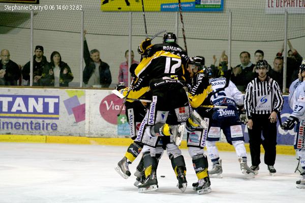 Rouen 2 - 4 Angers 