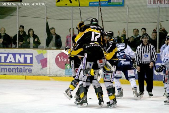 Photo hockey match Rouen - Angers  le 07/04/2010